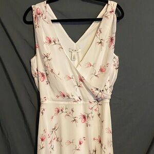 Worthington White and Pink Floral Maxi Dress